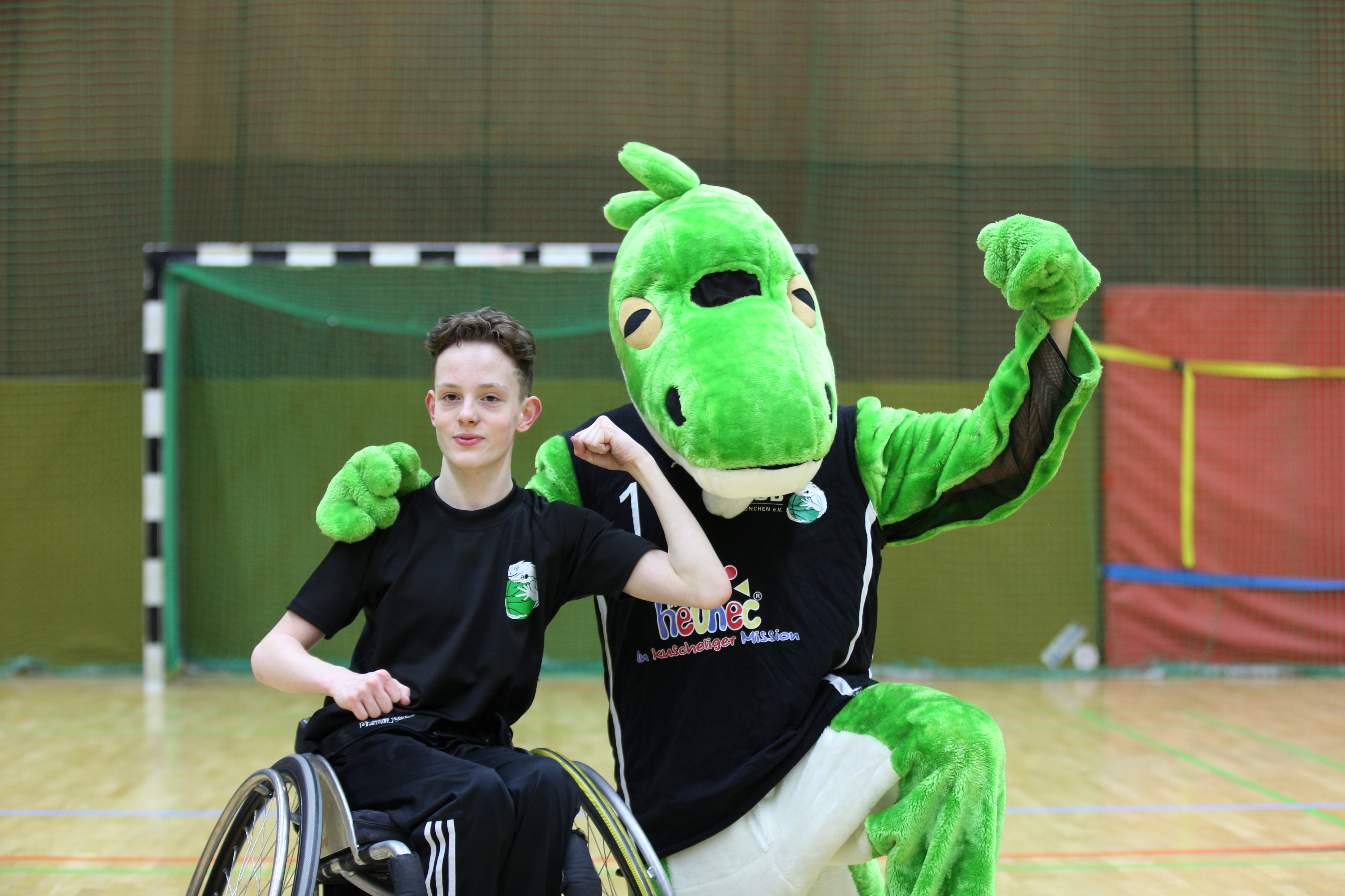 Wheelchairbasketball doing school